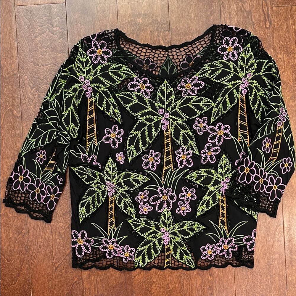 Faith Vintage Y2K 90s Black Floral Embroidered and Beaded Blouse, Size Small